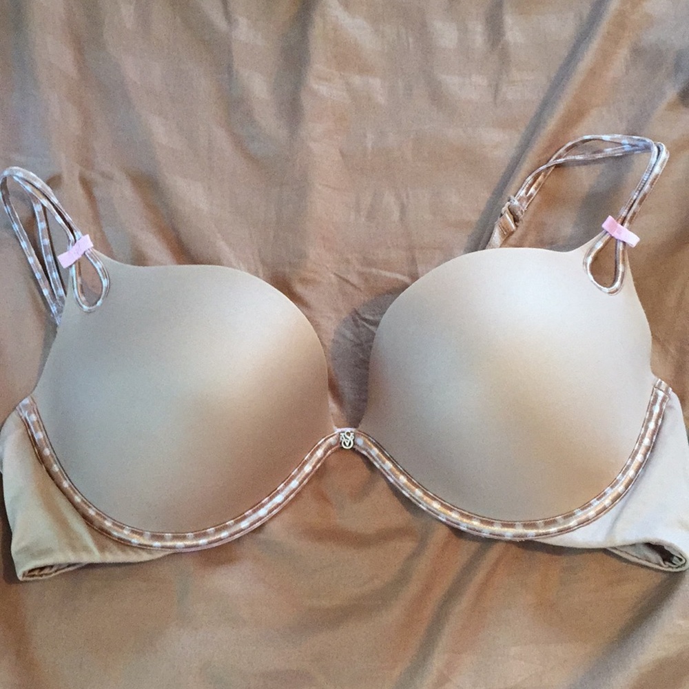 Victoria’s Secret bra